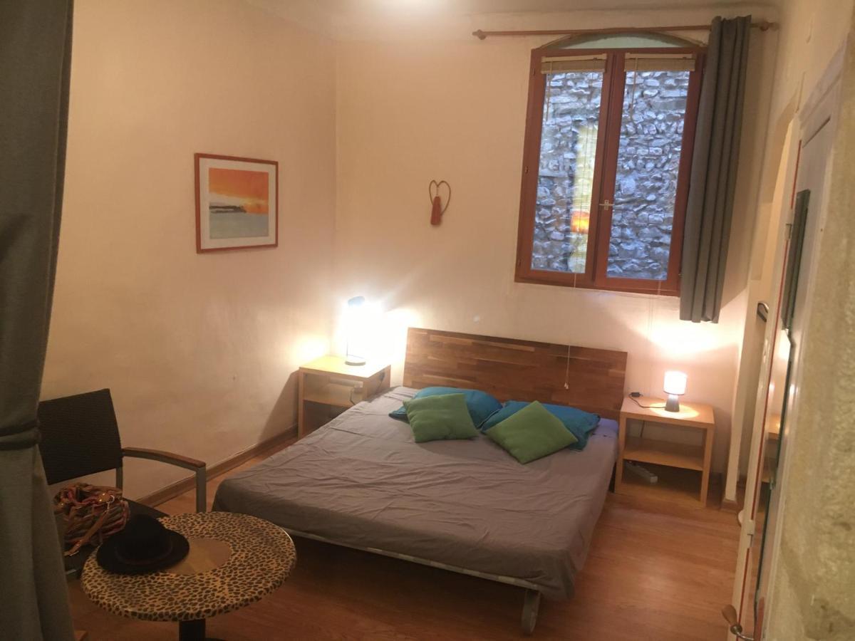 Appart Sympa Dans Le Vieux Nimes Exterior foto