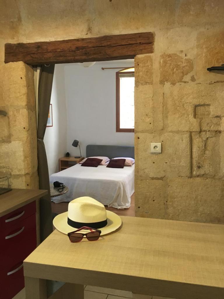 Appart Sympa Dans Le Vieux Nimes Exterior foto